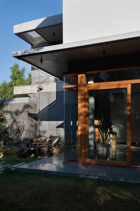 House of Canopies